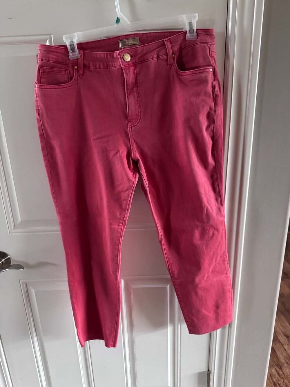 KUT from the Kloth Red Cropped Jeans with Raw Hem Size 14W